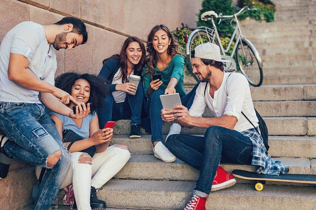 Réseautage social et partage