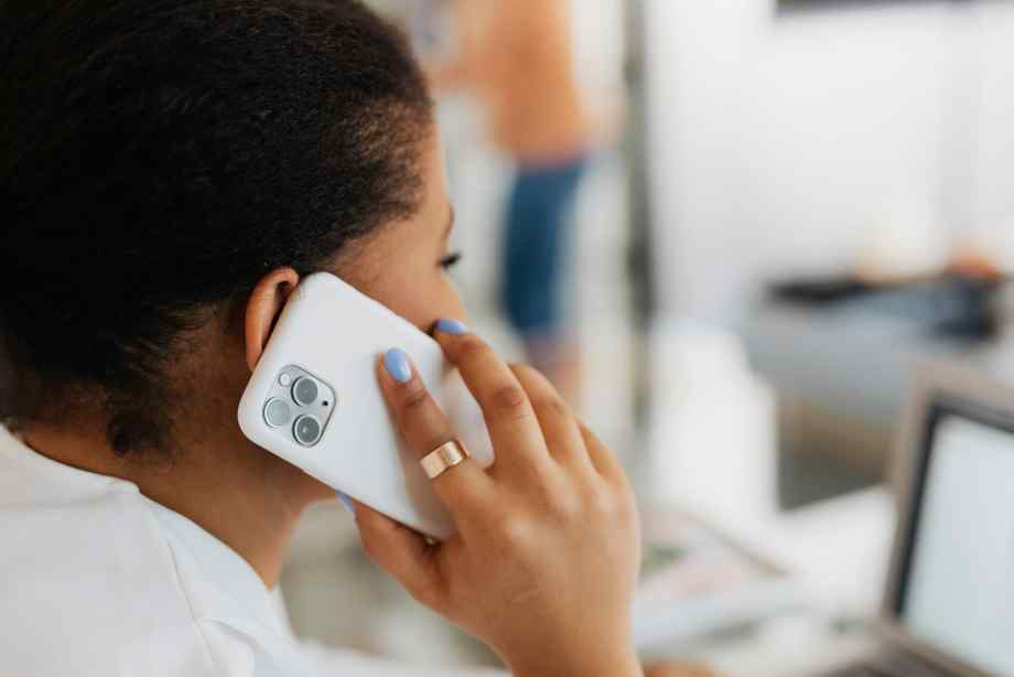 Enregistrer un appel sur iPhone sans application : voici comment faire